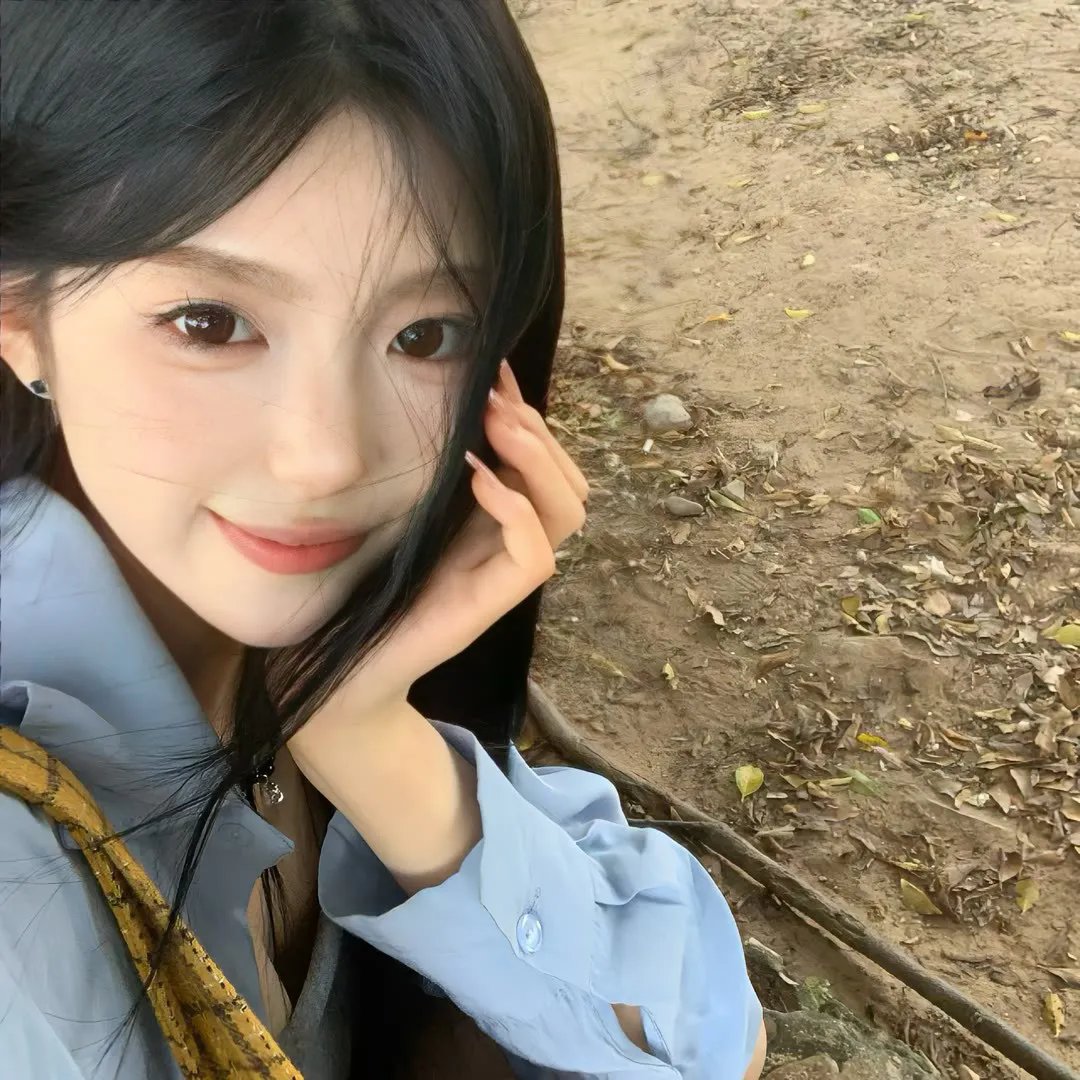 摩天高楼 海报